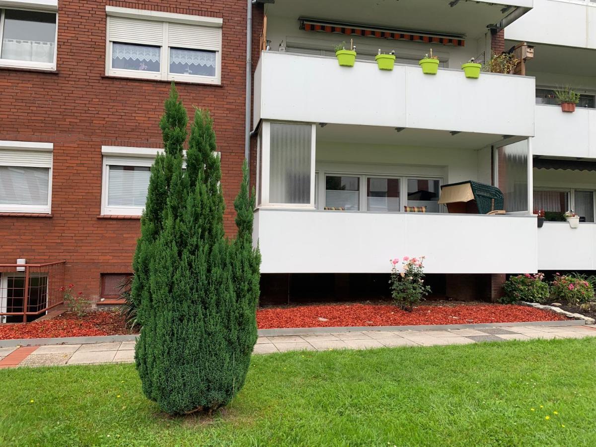 Ferienwohnung Wippsteert - 5 Sterne - Mit Balkon Und Pkw Stellplatz Emden Exteriör bild